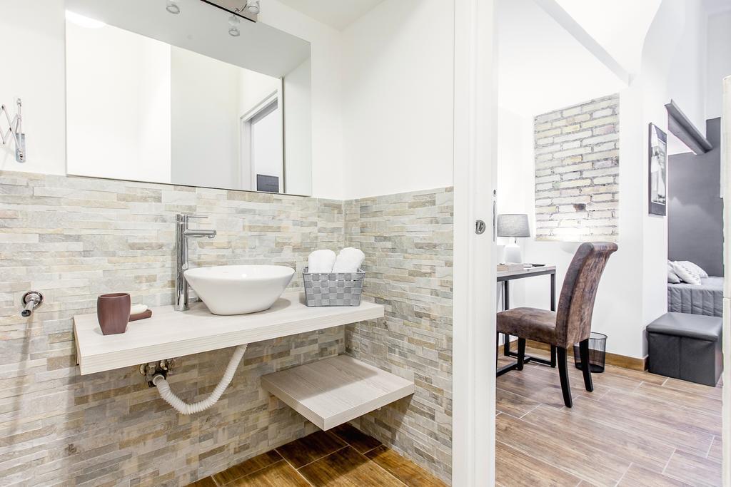 Del Falco Boutique Rooms San Pietro Rome Bagian luar foto